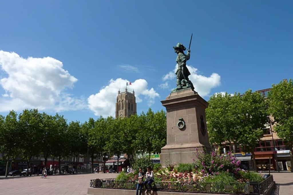 Maison De Ville Restylee Avec Jardin, Proche Gare Dunkirk Exteriér fotografie