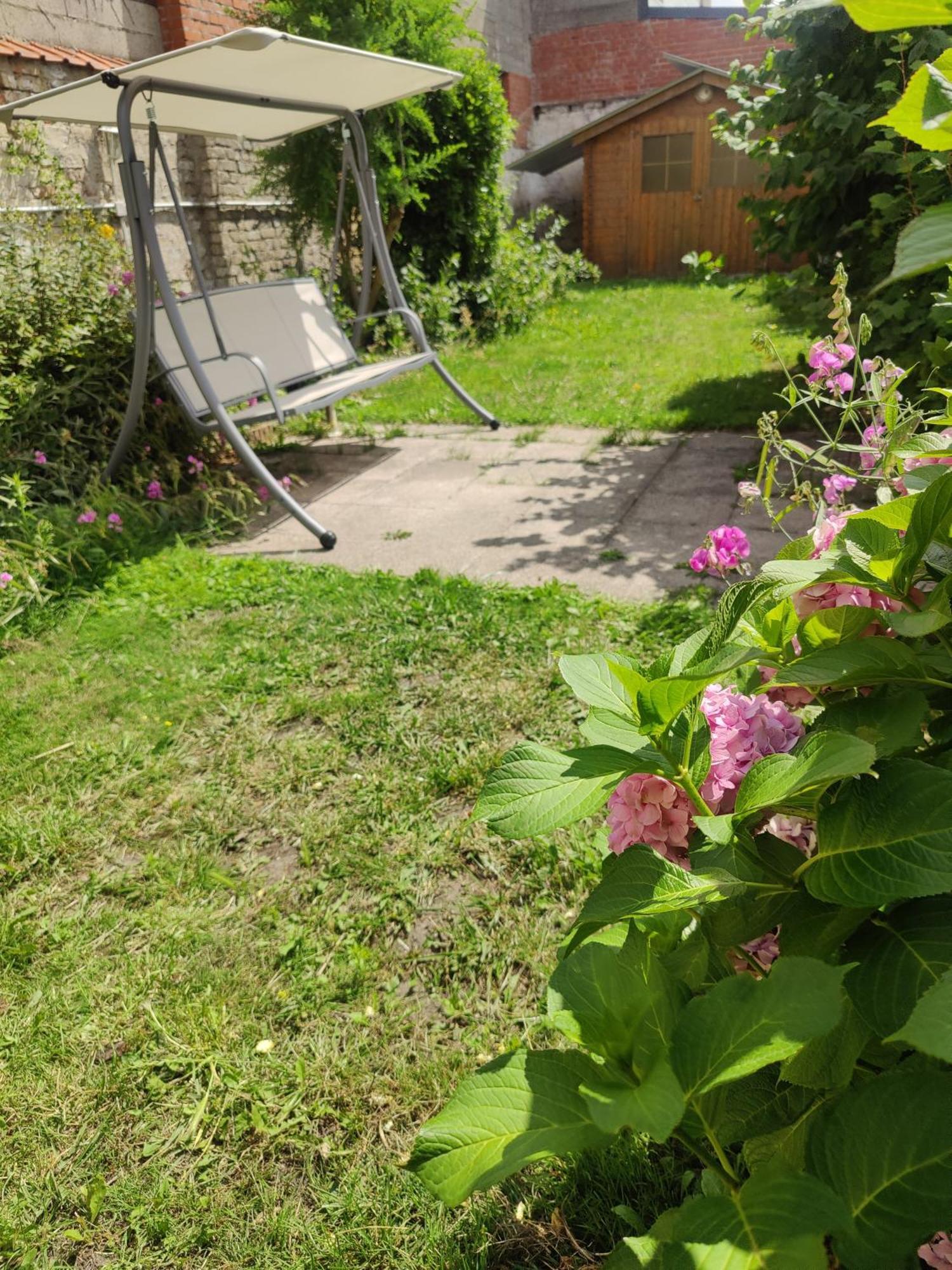 Maison De Ville Restylee Avec Jardin, Proche Gare Dunkirk Exteriér fotografie